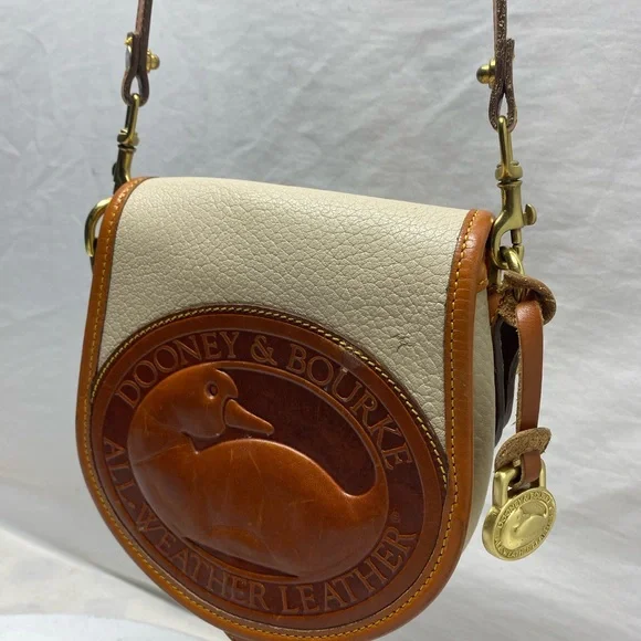 VINTAGE Dooney & Bourke Big duck Crossbody -Shoulder-BAG LEATHER WOMENS BEAUTY - Picture 5 of 16